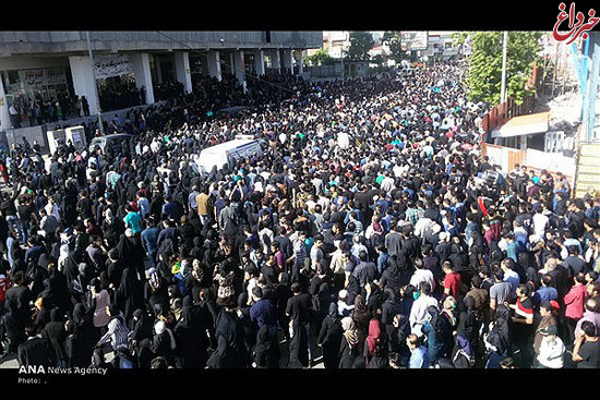 عکس: ازدحام جمعیت در تشییع اولادی