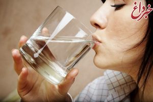 نکاتی درباره ی نوشیدن آب وسط وعده های غذایی