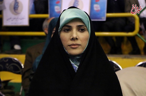 تذکر فاطمه حسینی به وزیرصنعت درمورد رسیدگی به موضوع قاچاق زعفران و خاک قائنات