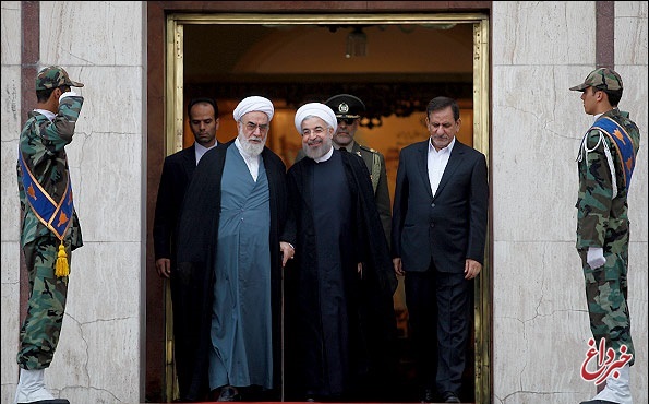 تندروها شمشیر خود را برای رئیس‌جمهور از رو بسته‌اند/روحانی با چه کسانی مواجه است؟