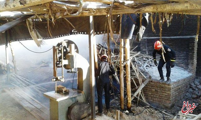 آتش‌سوزی در کارگاه صنایع چوبی در سلماس