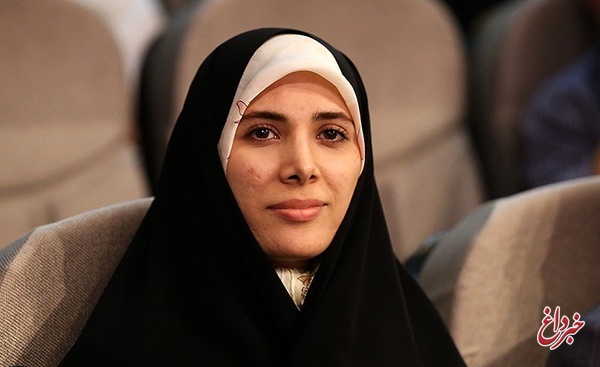 سیده فاطمه حسینی: جلسه بررسی طرح سوال از رییس‌جمهور در کمیسیون اقتصادی برگزار شد/ ادامه جلسه به عصر موکول شد