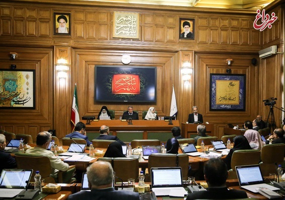 اعضای شورای شهر استعفای شهردار تهران را تکذیب کردند