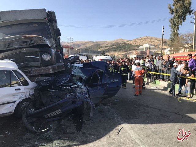 ۱۵ کشته و مصدوم در تصادف ۵ خودرو در اتوبان کرج - قزوین