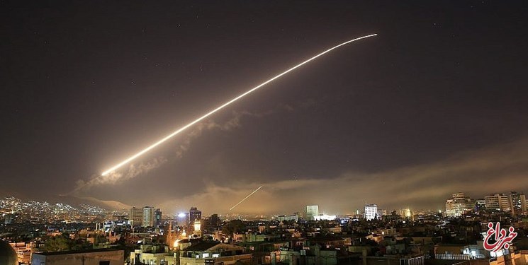حمله جنگنده‌های اسرائیل به ریف دمشق/ پدافند هوایی موشک‌های متجاوز را سرنگون کرد