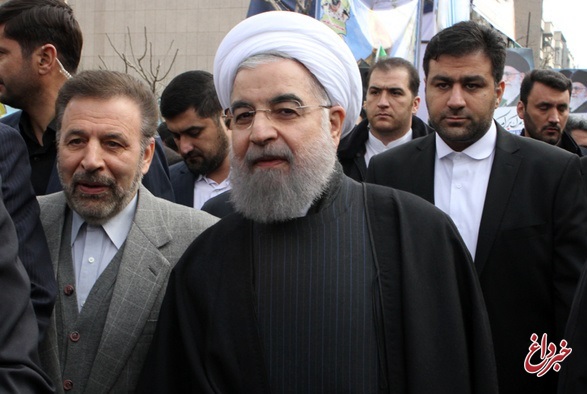 روحانی در راهپیمایی ۲۲ بهمن شرکت کرد