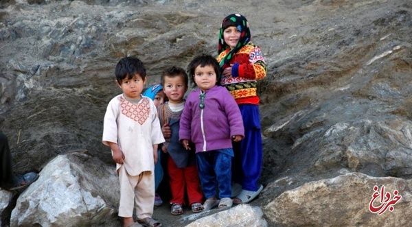 نیمی از کودکان افغان به مدرسه نمی‌روند