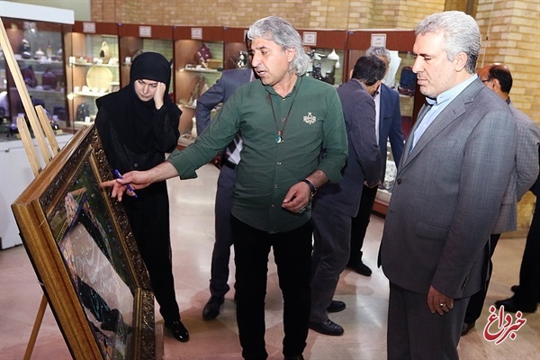 بازدید رئیس سازمان میراث‌فرهنگی از نمایشگاه مجموعه راز فیروزه