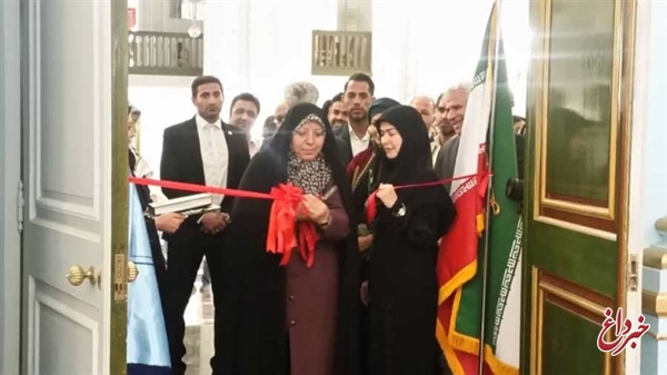 نمایشگاه هنر دست‌دوز و زیورآلات ایرانی افتتاح شد