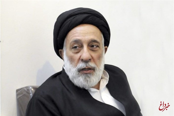 سید هادی خامنه‌ای: نقش مداحان قبل انقلاب در مقایسه با سخنرانی یک ساعته روحانیت،روضه خوانی یک ربعه بود/ امروز عزاداری بی‌محتوا مورد اقبال صداوسیما و رسانه‌های مشابه است