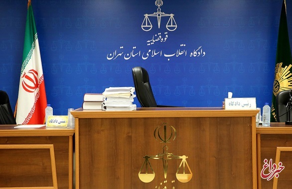 روابط عمومی دادگاه انقلاب خبر مربوط به حضور وکلای مشایی در جلسه رسیدگی را اصلاح کرد