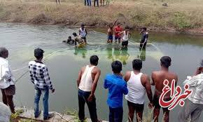 سقوط اتوبوس دانش آموزان به کانال آب در هند/ ۲۵ نفر کشته شدند