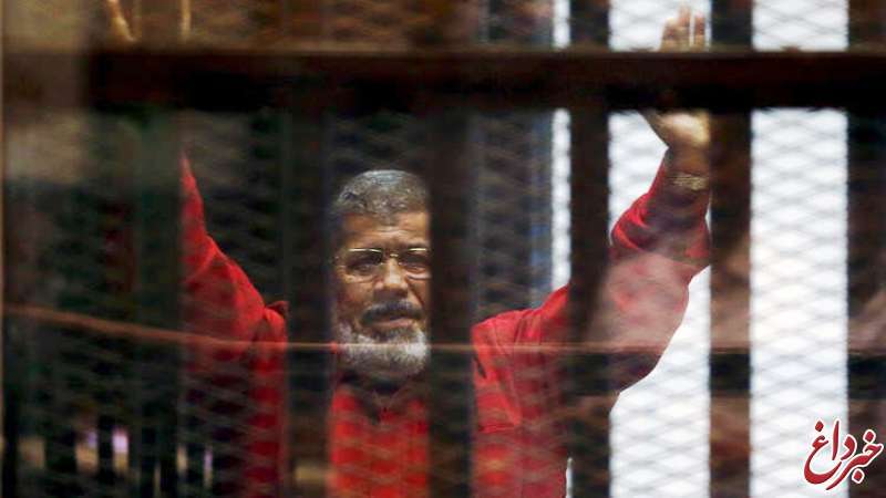 دادستان مصر: محمد مرسی باید اعدام شود / برخی اعضای اخوان المسلمین جاسوسی می کردند؛ آنها با ایران هم ارتباط داشتند