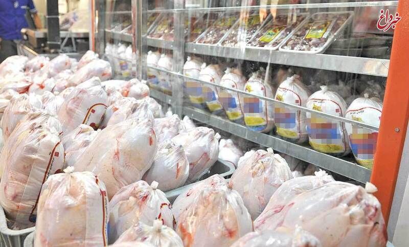 وزارت صنعت: قیمت مرغ ۱۲ هزار و ۹۰۰ تومان است / با گران فروشان برخورد می‌شود