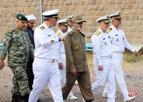فرمانده کل ارتش از یگان‌های دریایی ارتش در منجیل بازدید کرد
