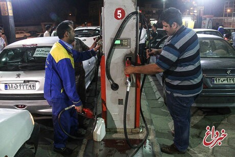 امکان سوخت‌گیری با کارت جایگاه‌داران در پمپ بنزین‌ها به ٢۰ لیتر کاهش یافت