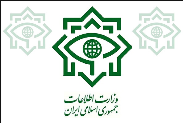 شکایت وزارت اطلاعات از محمود صادقی در رابطه با افشای مسائل طبقه‌بندی شده در مورد ترور دانشمندان هسته‌ای