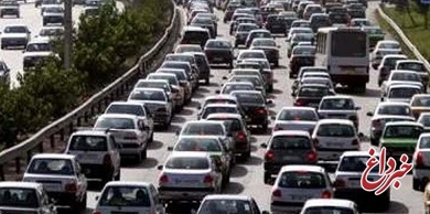 تهرانی‌ها سالانه 300 ساعت در ترافیک می‌مانند