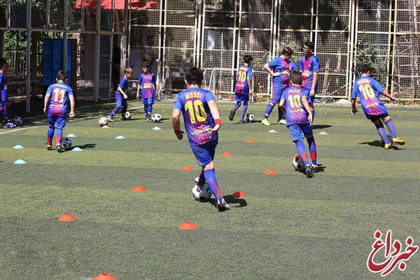 از والیبال ساحلی تا فوتبال کودکان کار در دهه مبارک فجر