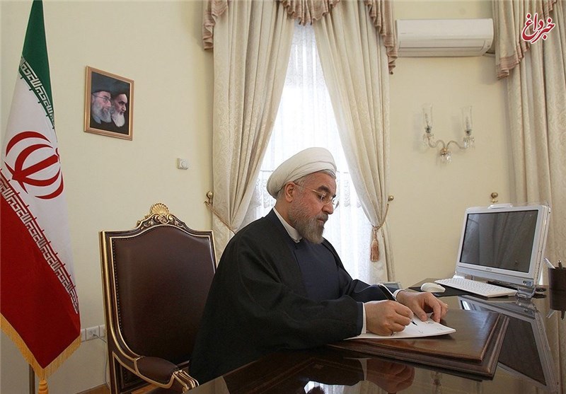 پیام روحانی به رئیس جمهور لبنان در پی انفجار بیروت: ایران آماده ارسال کمک‌های پزشکی و مداوای مجروحان است