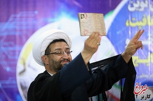 روحانی فعال در فوتبال: دروغ است، اسلحه نداشتم