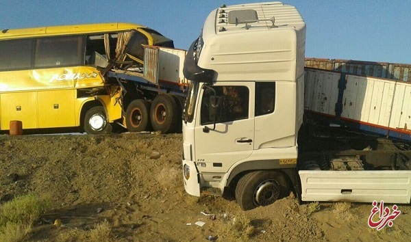 تصادف اتوبوس با کشنده ولوو در کردستان/ ۲ نفر کشته شدند