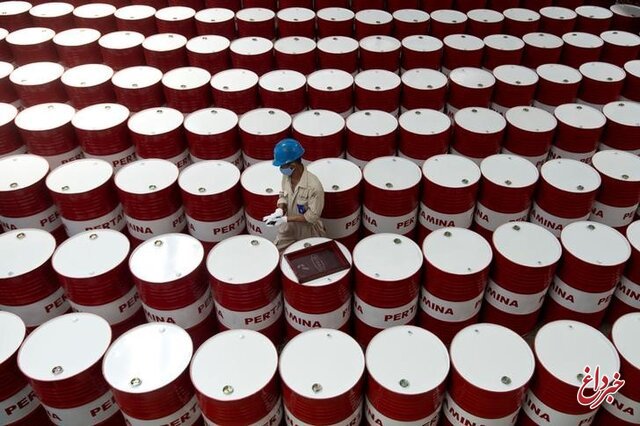 چین : ماه گذشته واردات نفت ما از عربستان ۱۳ درصد و از روسیه ۱۴ درصد کاهش یافت / آمار واردات نفت ایران اعلام نشد