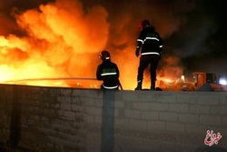 آتش سوزی در سینما دنیا اهواز / ۶۰ نفر از محل حادثه نجات داده شدند