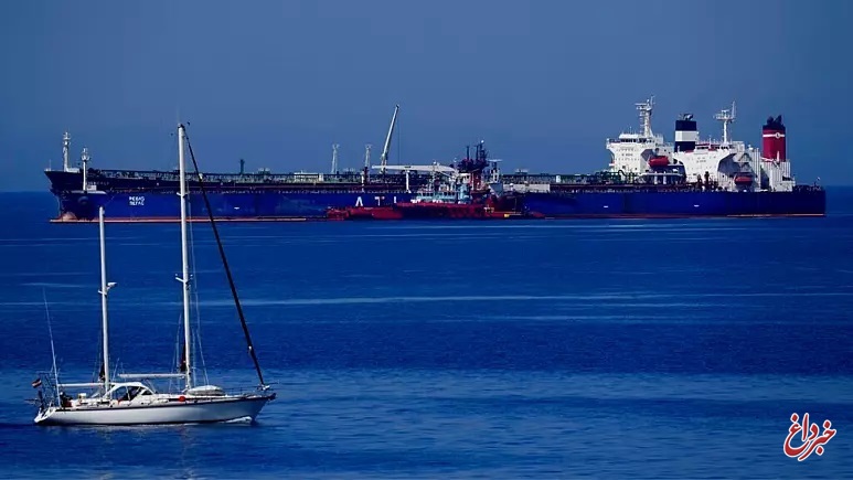 کشتی حامل نفت ایران در یونان پس از شش ماه بالاخره رفع توقیف شد