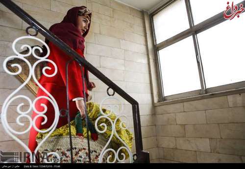 نکیسا، دختر گل فروش تهران (عکس)