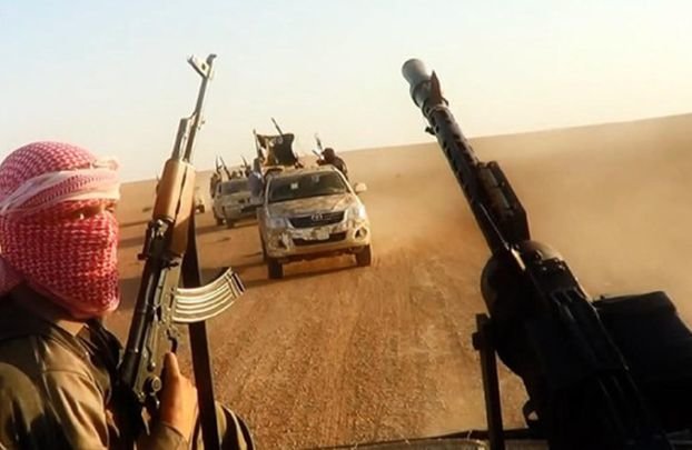 طالبان و داعش علیه یکدیگر اعلام جنگ کردند