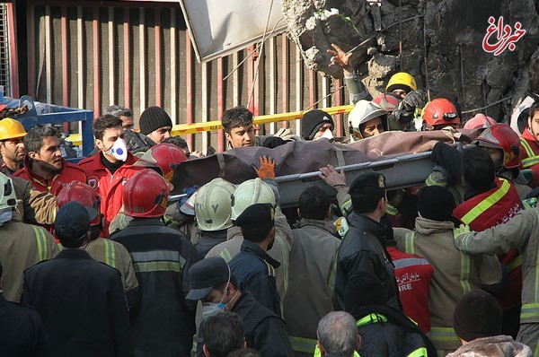 انتقال پیکر ٤ تن دیگر از جانباختگان حادثه پلاسکو به پزشکی قانونی کهریزک