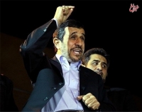 محمود احمدی نژاد: می خواهم مراقبت کنم تا اشتباهات 1392 تکرار نشود / این اشتباهات باعث شد مسیر پیشرفت کشور 4 سال به عقب بیافتد و فشار بی سابقه ای به مردم وارد شود / اعلام حمایت از حمید بقایی