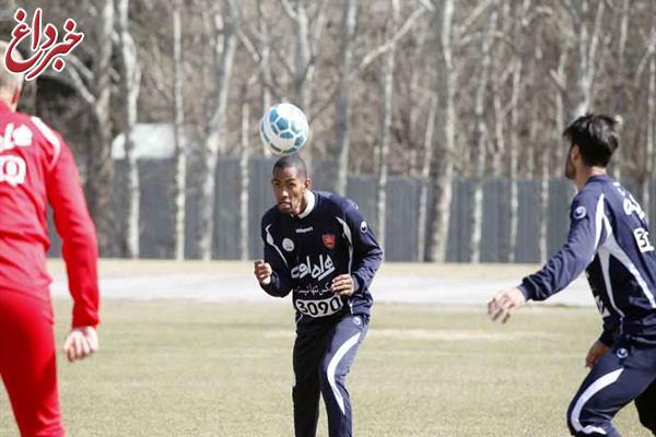 شرایط ماندنم در پرسپولیس مهیا نبود/ دوباره به استقلال گل می زنم