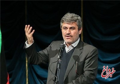 تاج‌گردون:بازگشت احمدی‌نژاد بازی سیاسی است/عارف به صحنه انتخابات برنمی‌گردد/ اصلاح‌طلبان از روحانی عبور نمی‌کنند