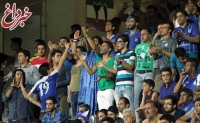 حمله هواداران استقلال به خواننده پرسپولیسی در ورزشگاه آزادی!