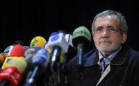 پزشکیان: حکم ۱۲ هزار میلیارد احمدی نژاد در دیوان محاسبات را پیگیری می‌کنیم
