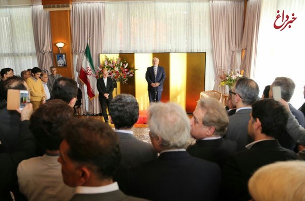 سفارتخانه‌ها باید مامن ایرانیان مقیم خارج از کشور باشد