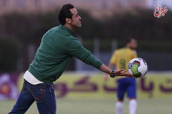 رفتارهایی از علی کریمی که در شان فوتبال نیست