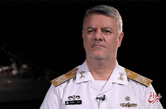 دریادار خانزادی: باید به دنبال ایجاد جبهه مقاومت اسلامی در دریا باشیم