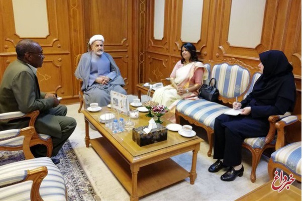 دیدار سفیر نپال در عمان با سفیر ایران