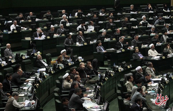 صداوسیما در تولید برنامه‌ها به اقوام توجه نمی‌کند/ در سریال‌هایشان تاریخ را تحریف می‌کنند