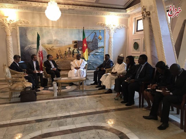 دعوت ظریف از وزیر خارجه کامرون برای سفر به تهران