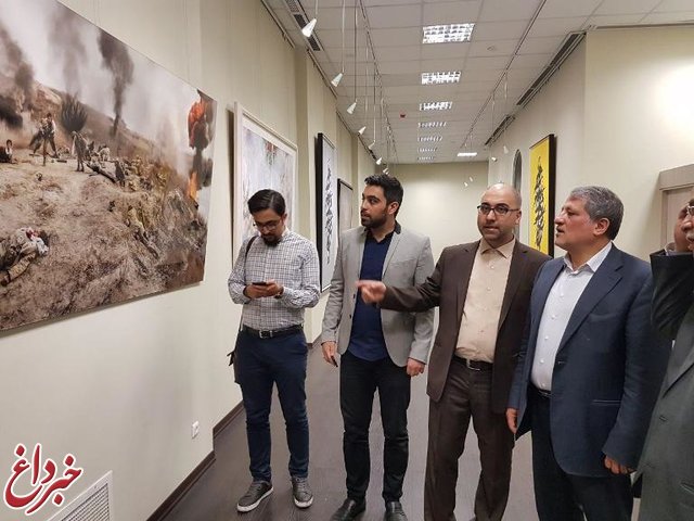 محسن هاشمی به کدام نمایشگاه هنری رفت؟