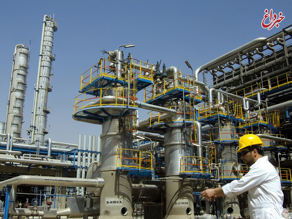 ایجاد 600 هزار شغل و افزایش 2.6 درصدی رشد اقتصادی، دو دستاورد مهم قراردادهای جدید نفتی ایجاد 600 هزار شغل و افزایش 2.6 درصدی رشد اقتصادی، دو دستاورد مهم قراردادهای جدید نفتی
