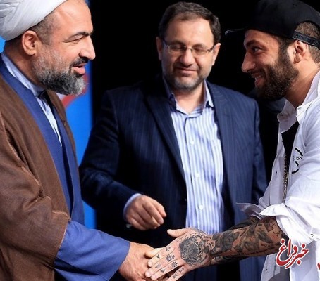 عباس عبدی: اصولگرایی را می توان به پیش و پس از این عکس طبقه بندی کرد / برای دود کردن این جماعت، کوشش برای کسب چند رای ناقابل و البته حلال کافی است عباس عبدی: اصولگرایی را می توان به پیش و پس از این عکس طبقه بندی کرد / برای دود کردن این جماعت، کوشش برای کسب چند رای ناقابل و البته حلال کافی است