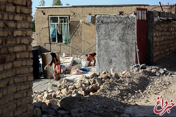 خرید و واگذاری ۲۰۰ کانکس مسکونی توسط ارتش برای مردم زلزله‌زده