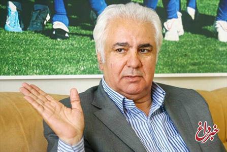 شفر مربی فوق‌العاده‌ای است و روز به روز بهتر می‌شود