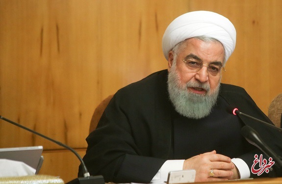 روحانی: حل مشکلات کم‌آبی از طریق بارور کردن ابرها تفکری «شاهانه است»/ صدا و سیما برخی کارهای دولت نشان نمی‌دهد، گویا گفتنش مکروه است