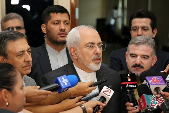 محمد جواد ظریف: نیاز نداریم پنهانی به عراق بیاییم/ رییس‌جمهور در آینده نزدیک به بغداد سفر می‌کند
